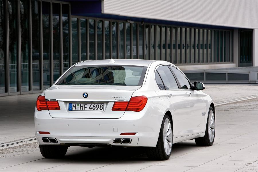  BMW 760iL 2009 года  (фото 35 из 44)